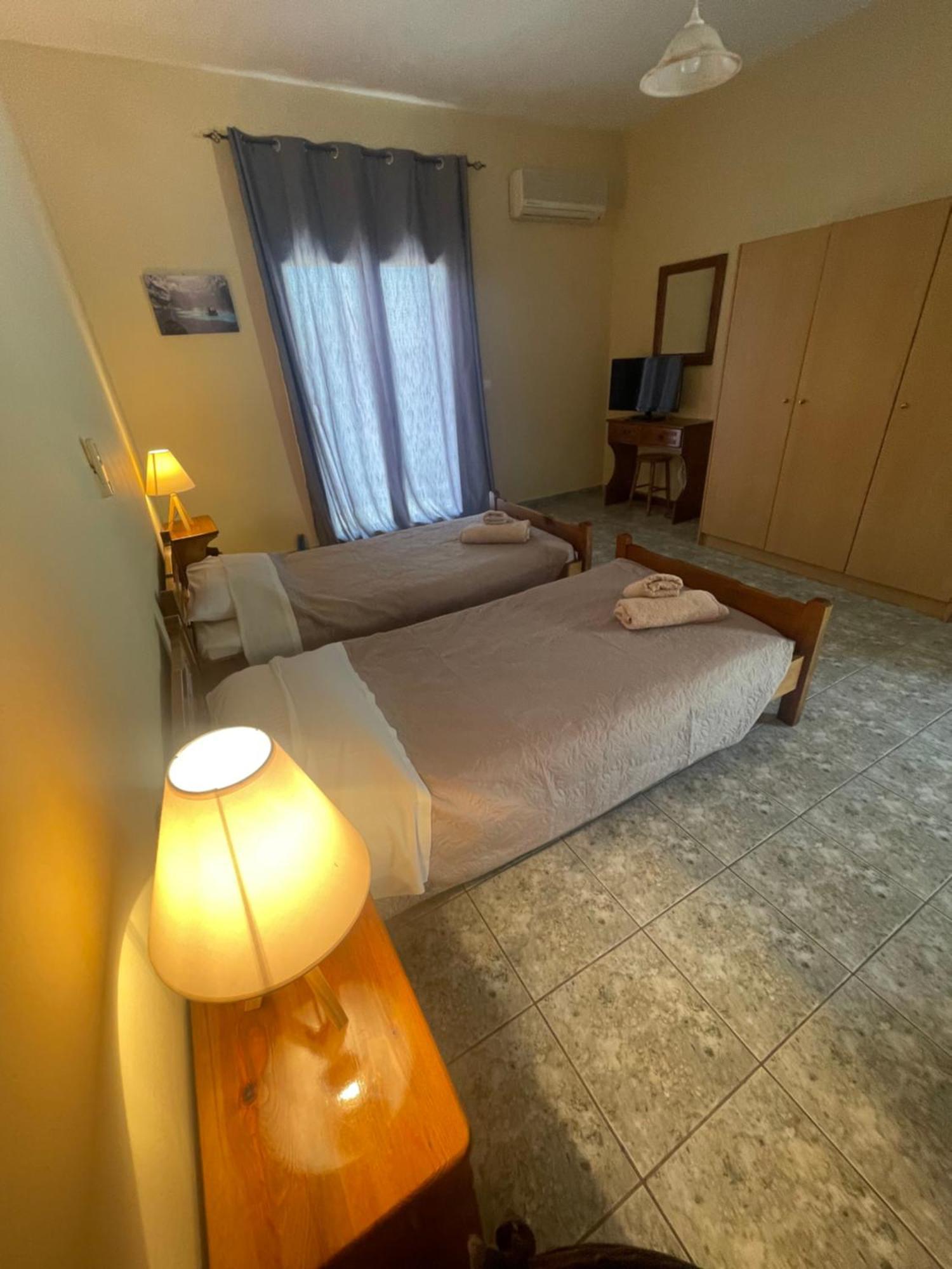 Maria Anastasia Studios Trapezaki  Luaran gambar
